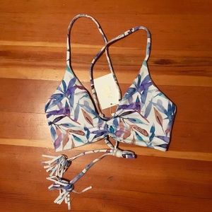 Midori Mia top in Lanai